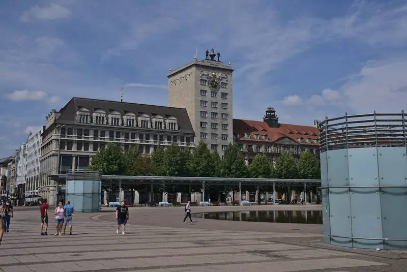 Augustusplatz mit Kroch-Hochhaus in Leipzig